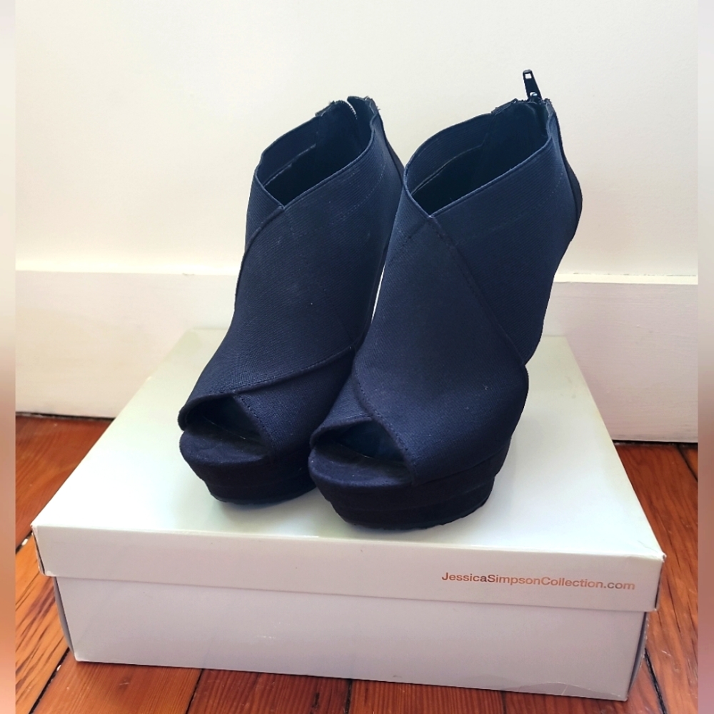 Jessica Simpson Black Heels